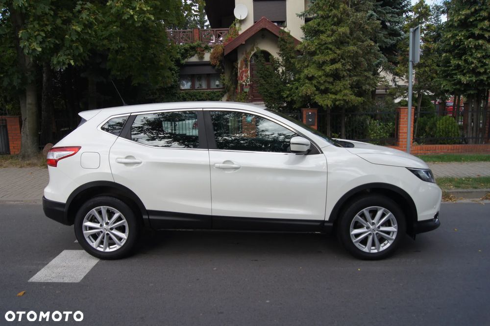 Nissan Qashqai 1.2 DIG-T N-Connecta - 8