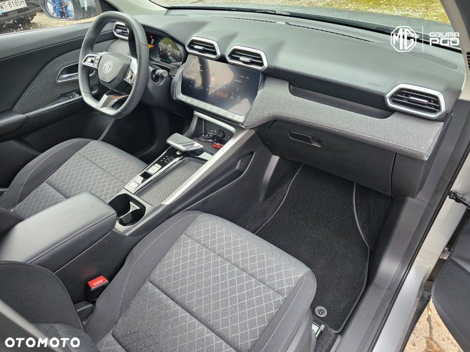 MG ZS - 18