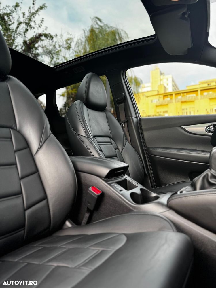 Nissan Qashqai 1.6 DCI Xtronic TEKNA+ - 32