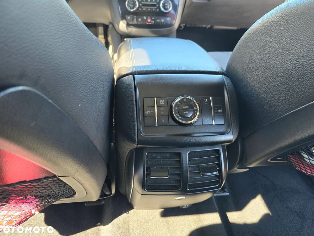 Mercedes-Benz Klasa R 320 CDI L 4-Matic - 38