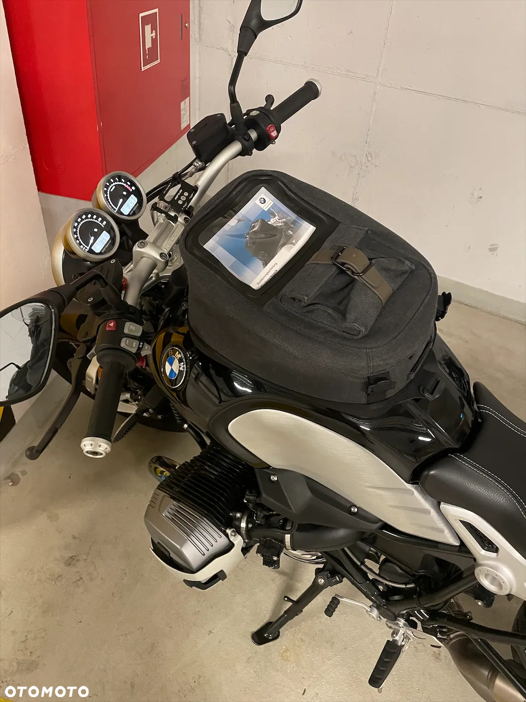 BMW R - 18