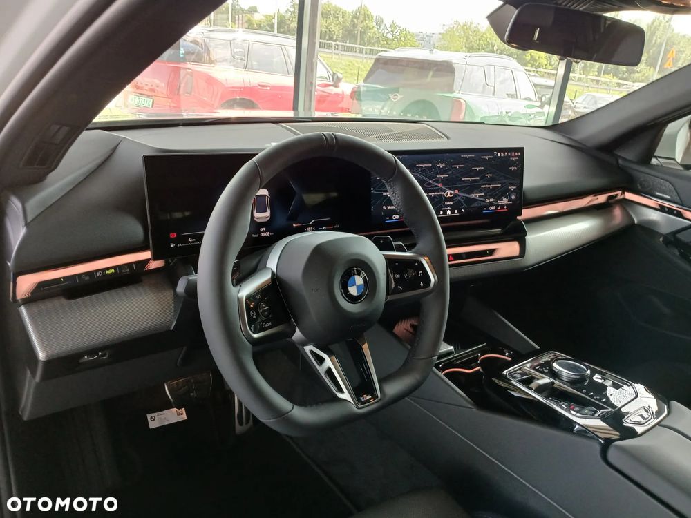 BMW Seria 5 520d xDrive mHEV - 15
