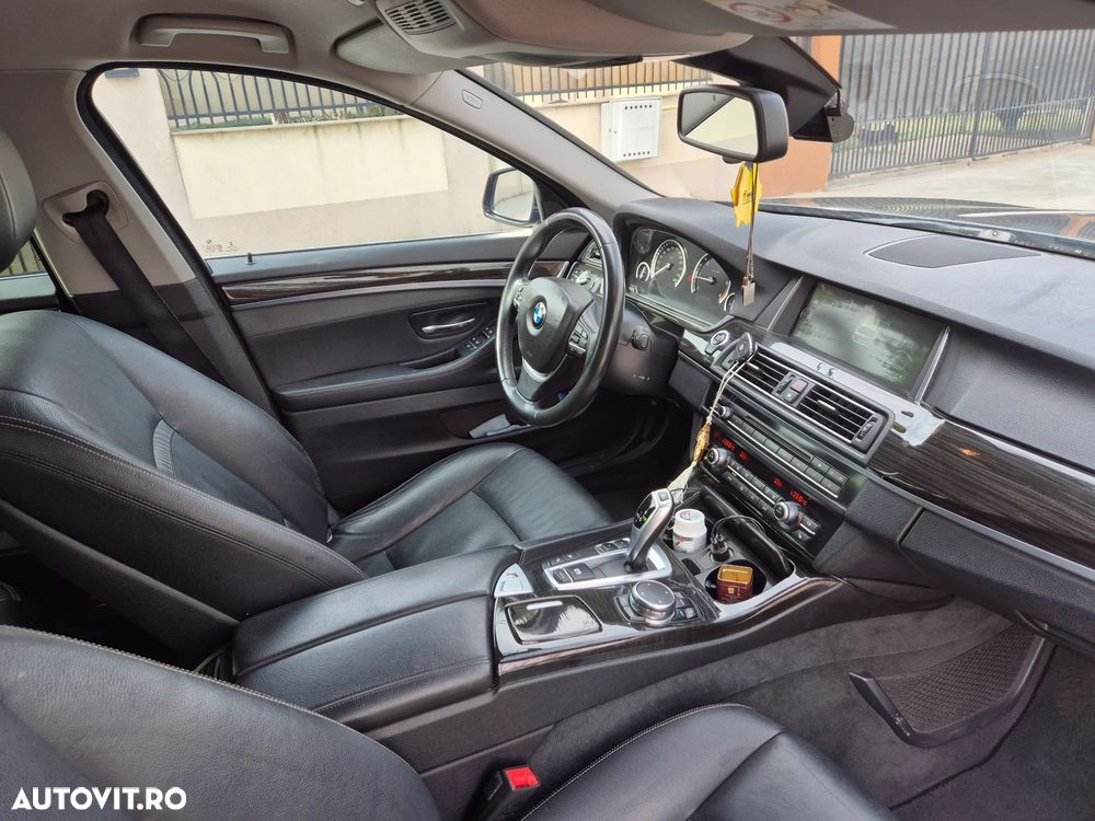 BMW Seria 5 520d xDrive Aut. Luxury Line - 13
