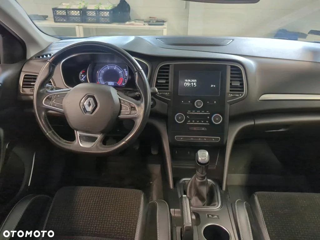 Renault Megane 1.3 TCe FAP Intens - 8