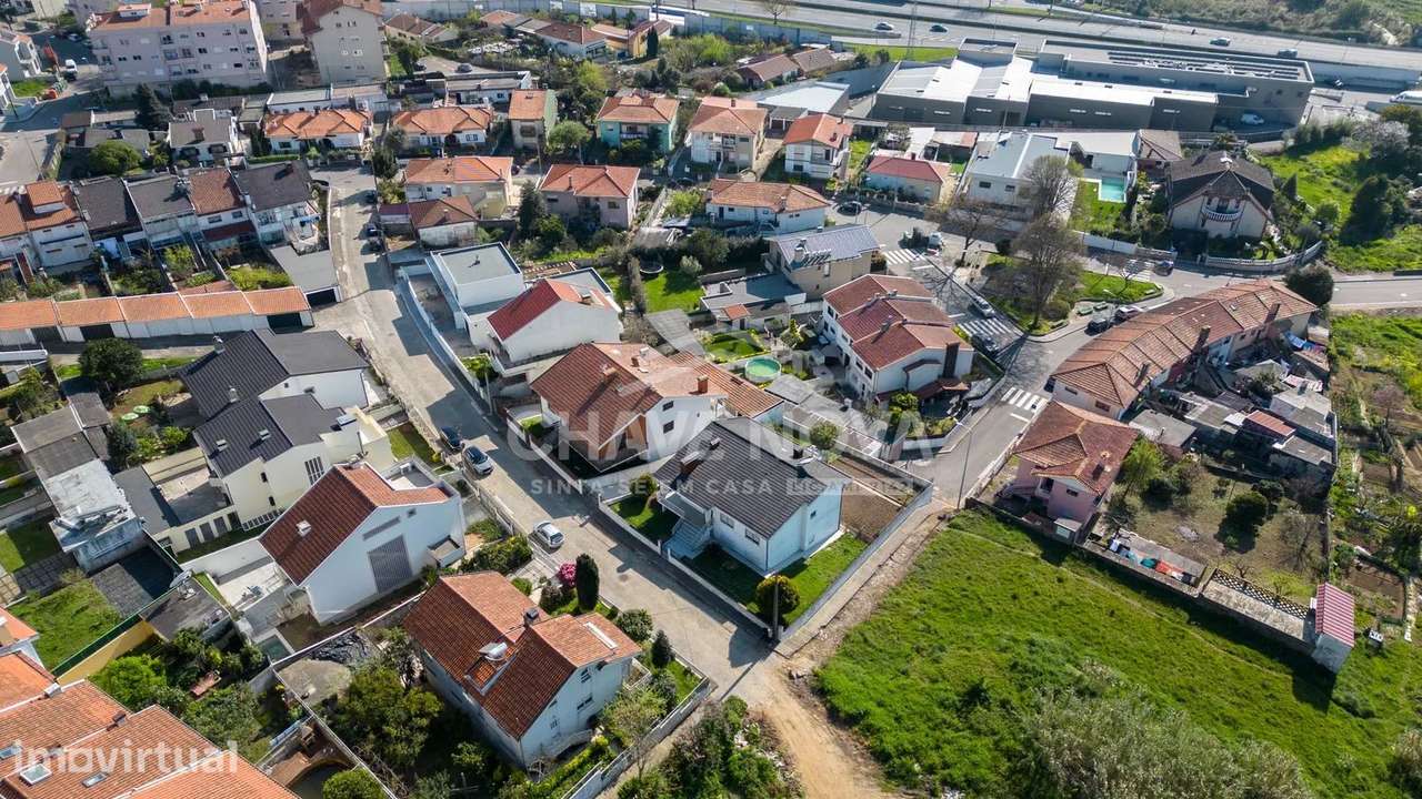 Moradia T3 Mafamude Boa exposição Solar Lote para piscina - Grande imagem: 2/40