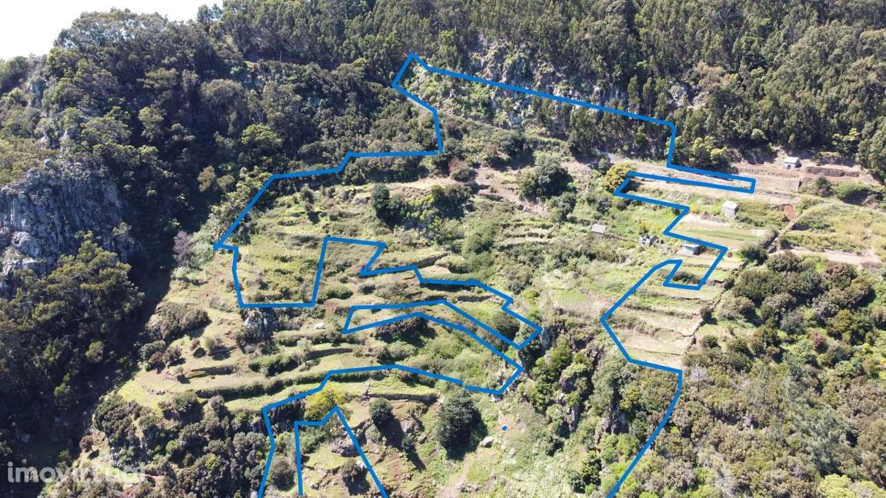 Terreno com 11.010 m2, vista mar e enorme potencial – Santa Cruz - Grande imagem: 3/20