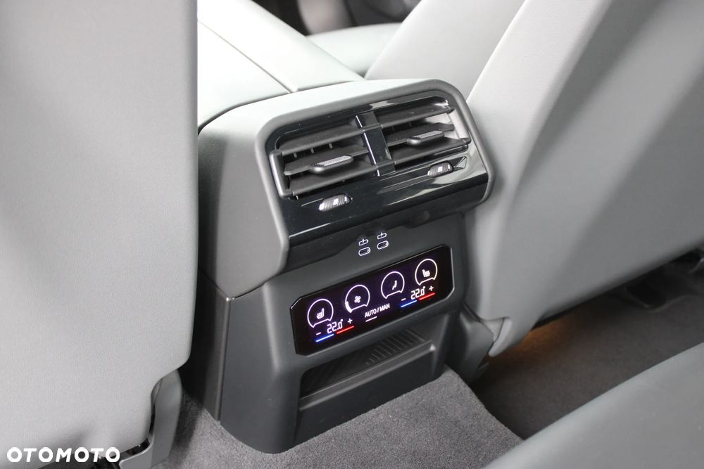 BMW Seria 5 550e xDrive PHEV M Sport - 30