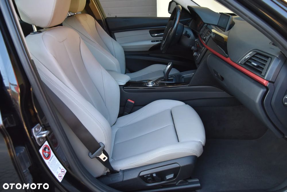 BMW Seria 3 320d Sport Line - 19