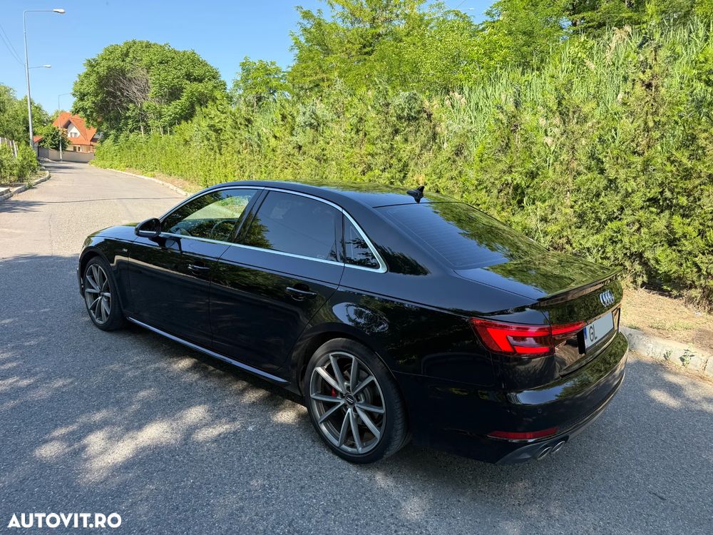 Audi A4 2.0 TDI ultra S tronic sport - 6