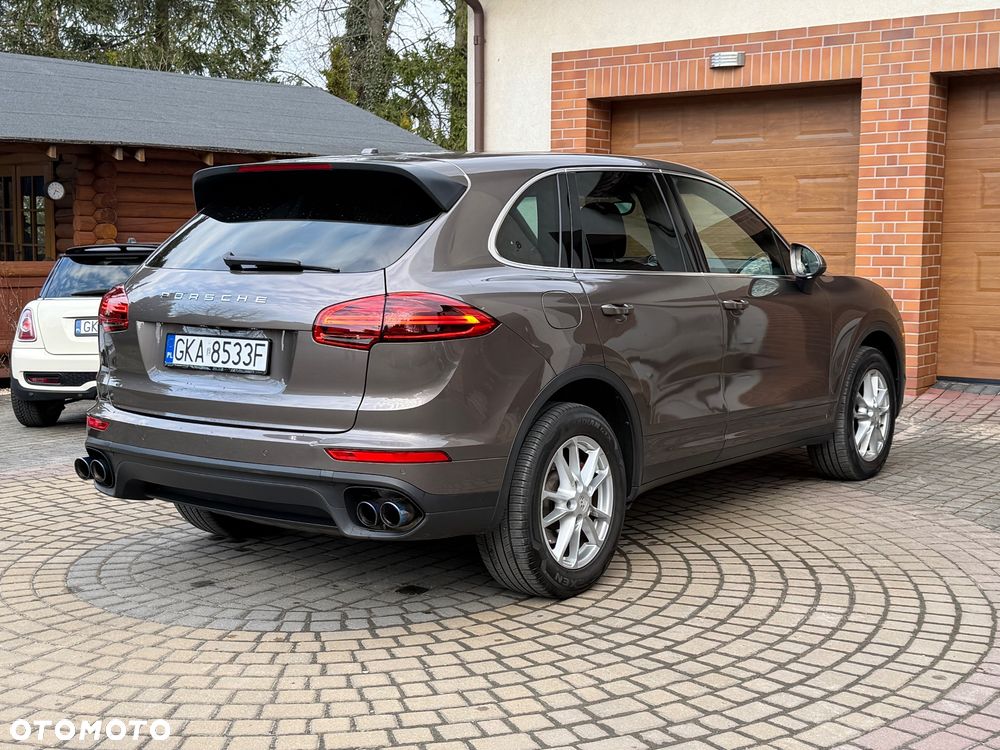 Porsche Cayenne - 3