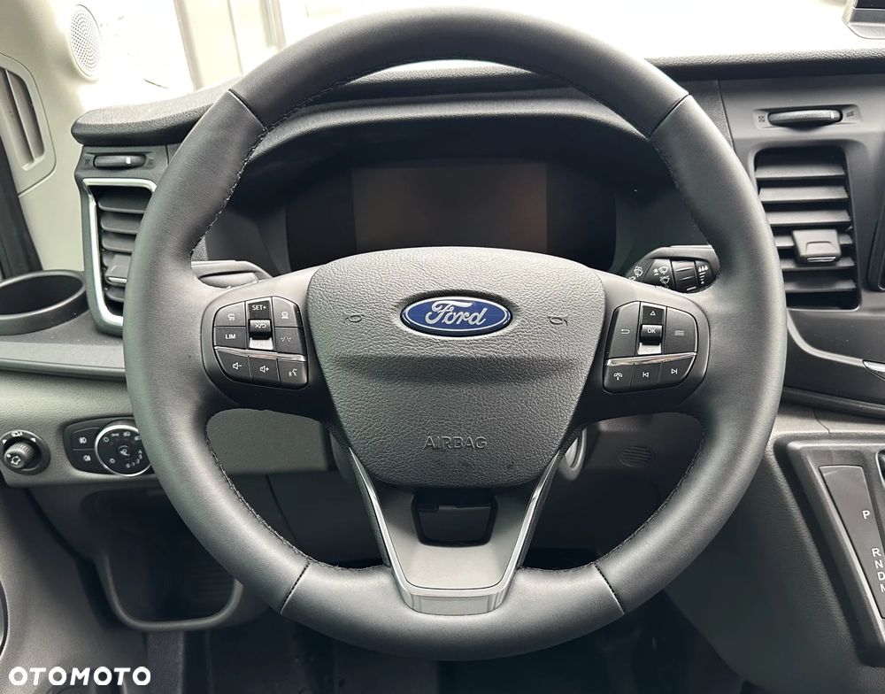 Ford Transit L2H3 Limited - 24