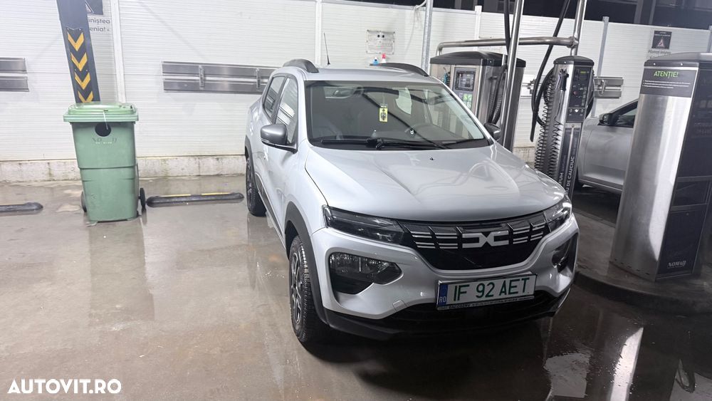 Dacia Spring Essential - 1