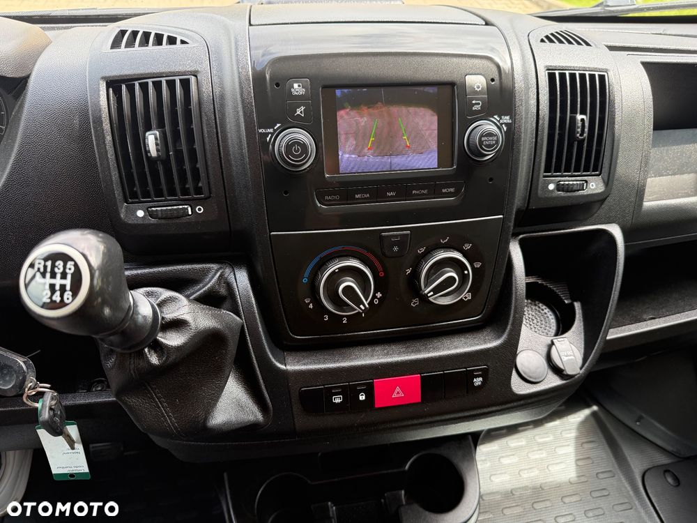 Peugeot BOXER - 21