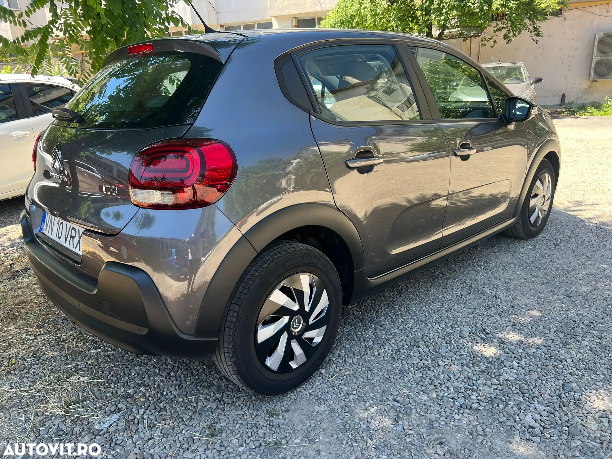 Citroën C3 BlueHDi 100 S&S PLUS - 5