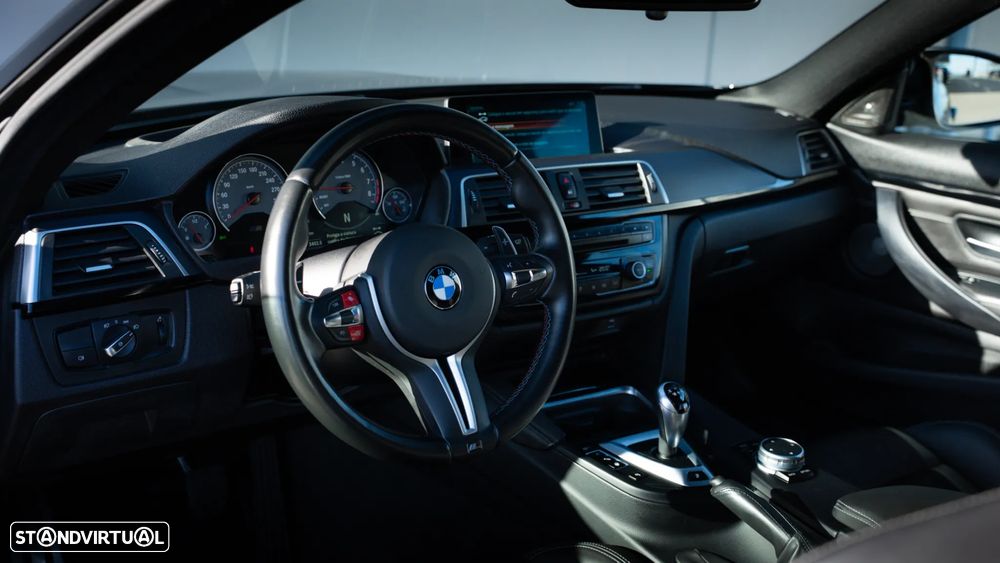 BMW M4 Coupe DKG Competition - 25