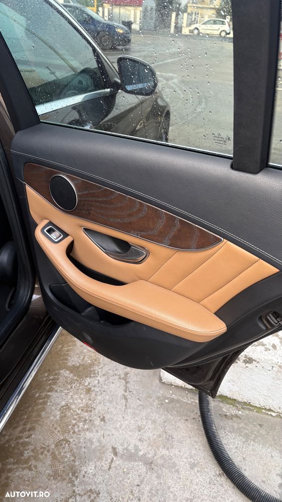 Mercedes-Benz C - 15