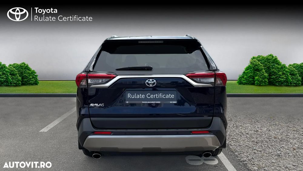 Toyota RAV4 - 6