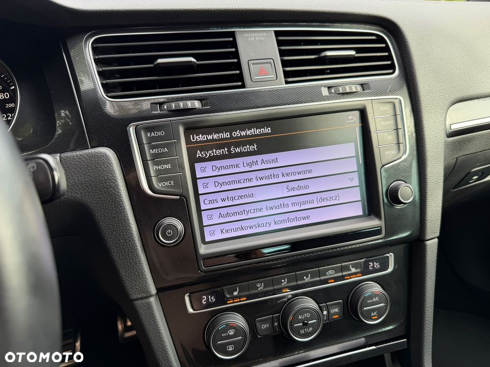 Volkswagen Golf GTI Performance BlueMotion Technology DSG - 31