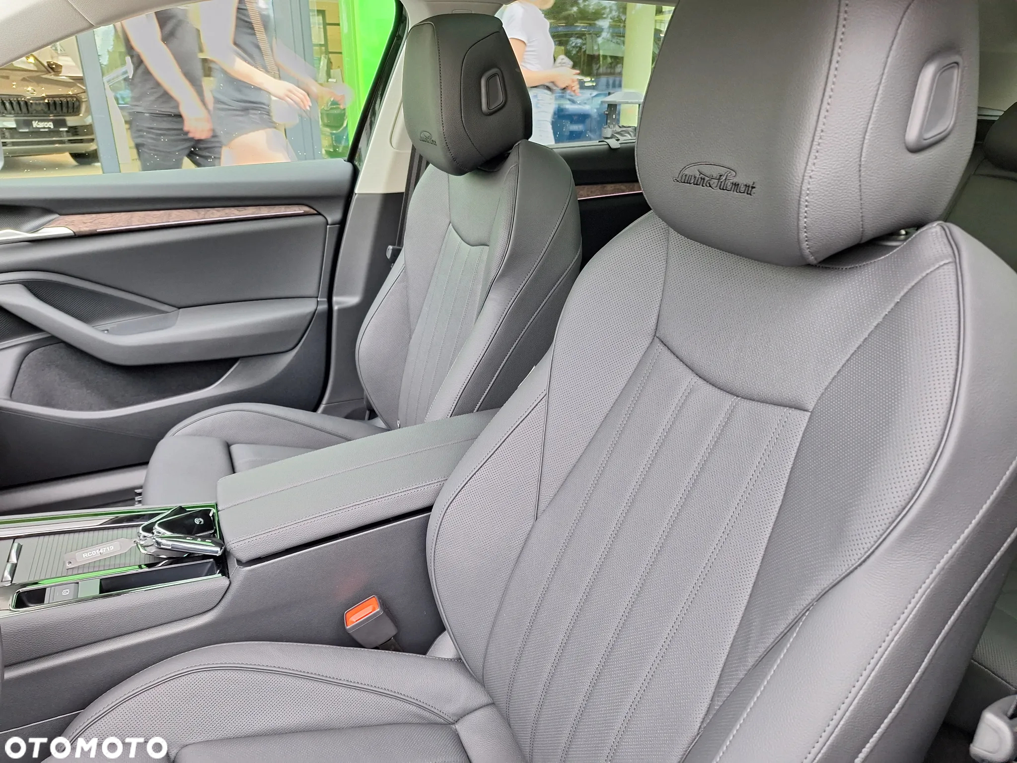 Skoda Superb 2.0 TDI SCR 4x4 L&K DSG - 9