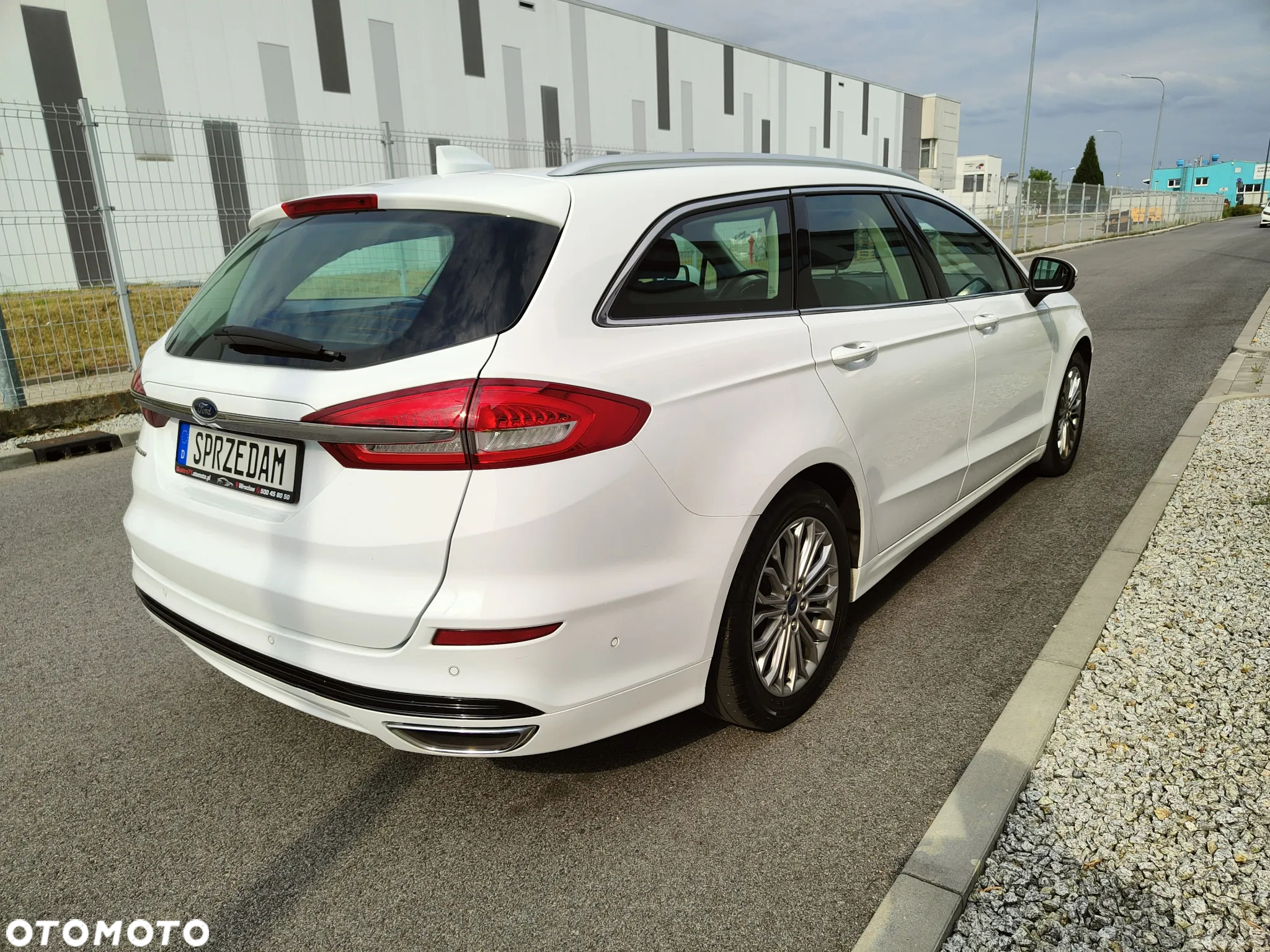 Ford Mondeo Turnier 2.0 EcoBlue Titanium - 4