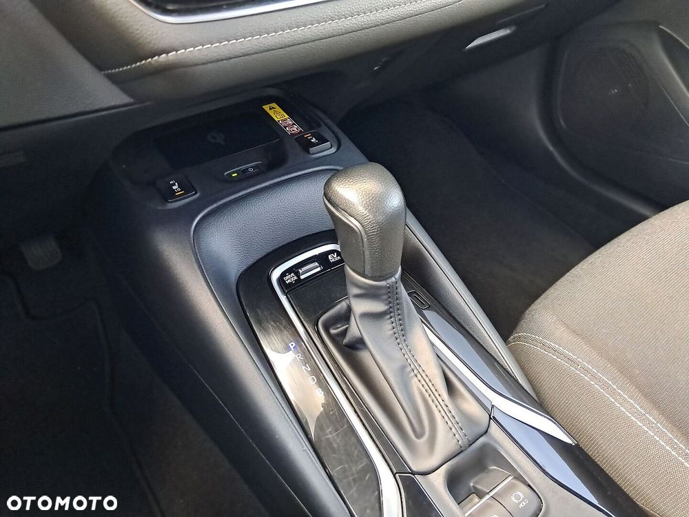 Toyota Corolla - 24