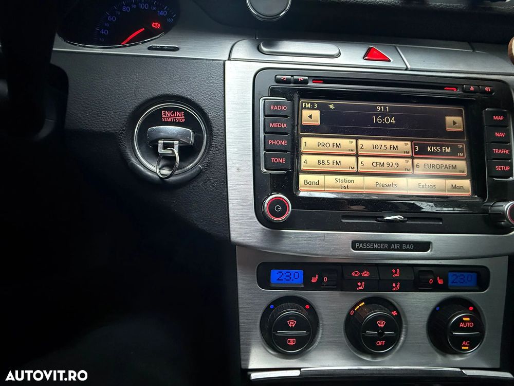 Volkswagen Passat Variant 2.0 TDI DPF Highline - 12