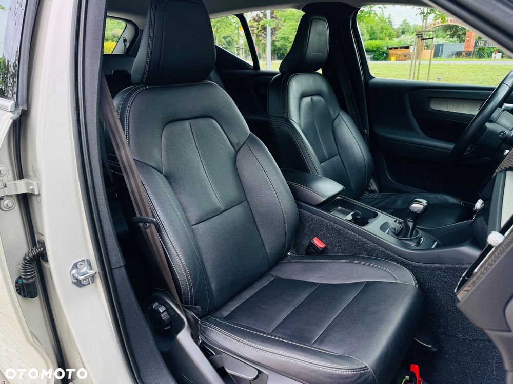 Volvo XC 40 D3 SCR Inscription - 35