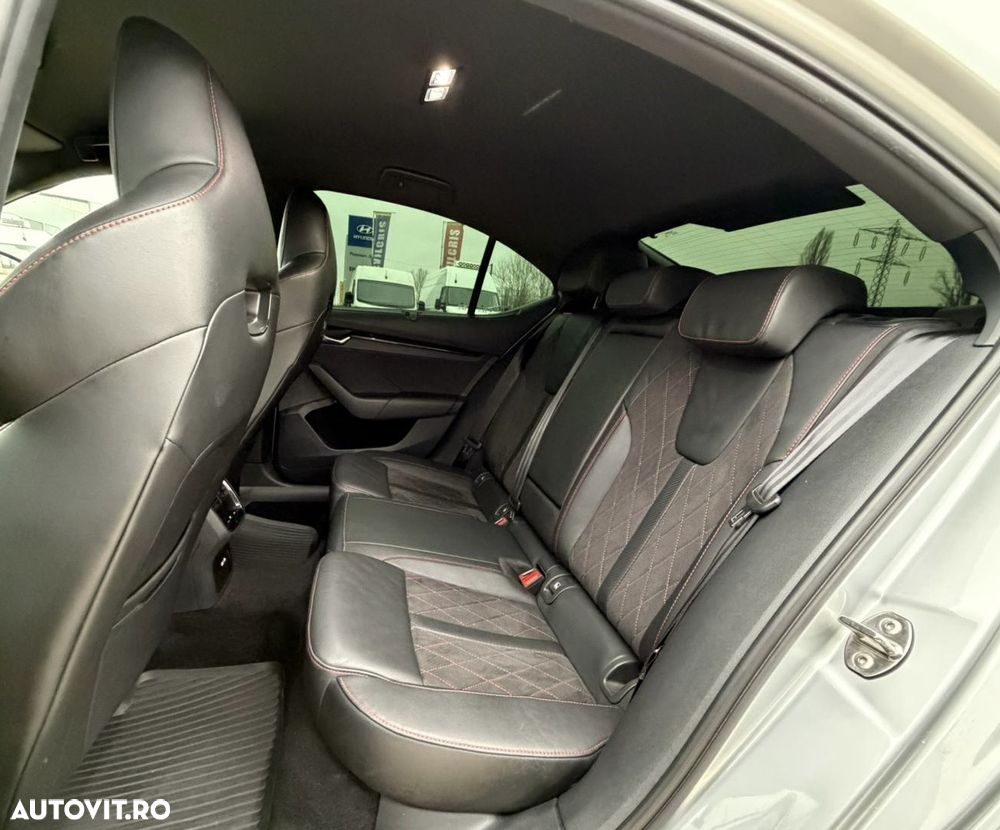 Skoda Octavia 2.0 245 TSI DSG RS - 12