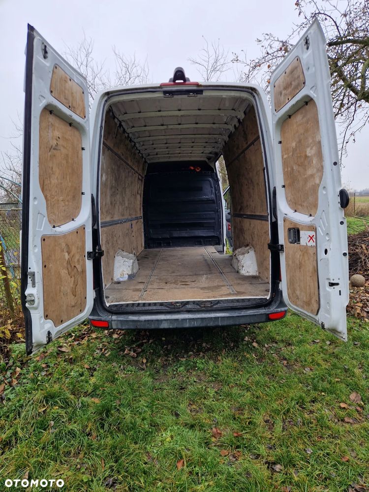 Mercedes-Benz Sprinter - 8