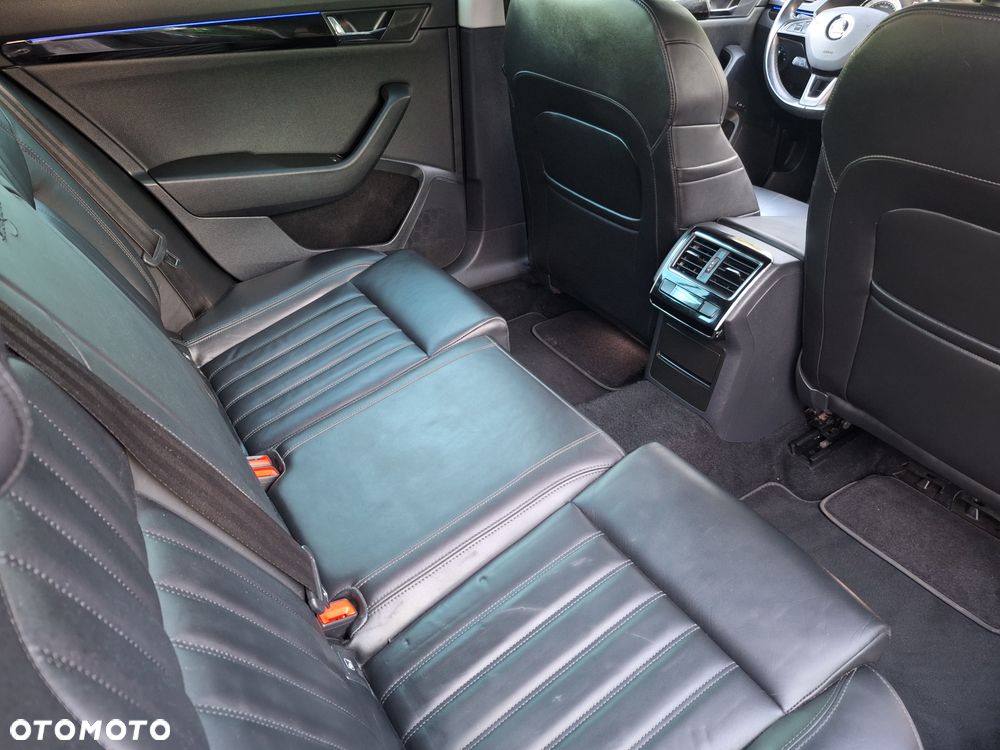 Skoda Superb 2.0 TDI DSG L&K - 14