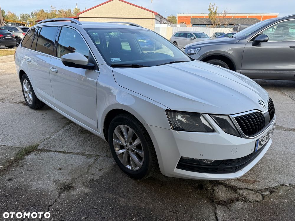 Skoda Octavia 1.6 TDI SCR Style - 10