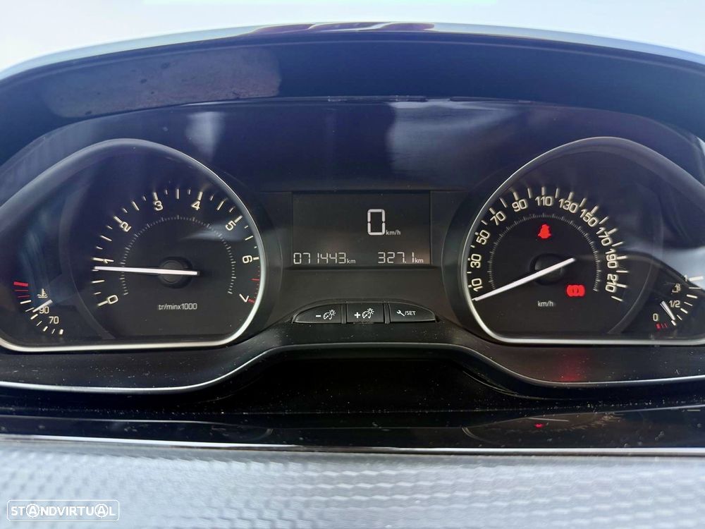 Peugeot 208 1.2 PureTech Style - 20
