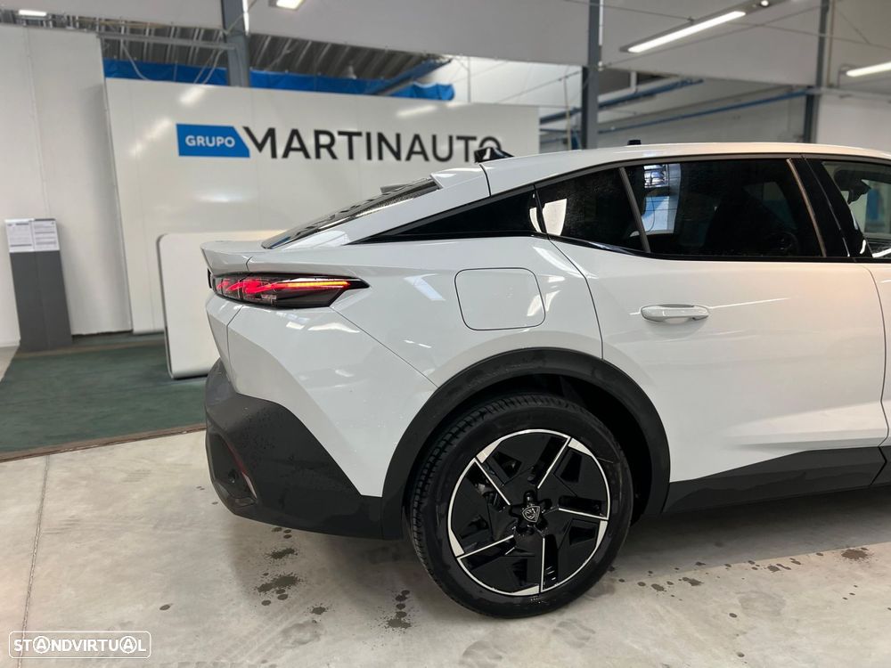 Peugeot E-408 58 kWh GT - 8
