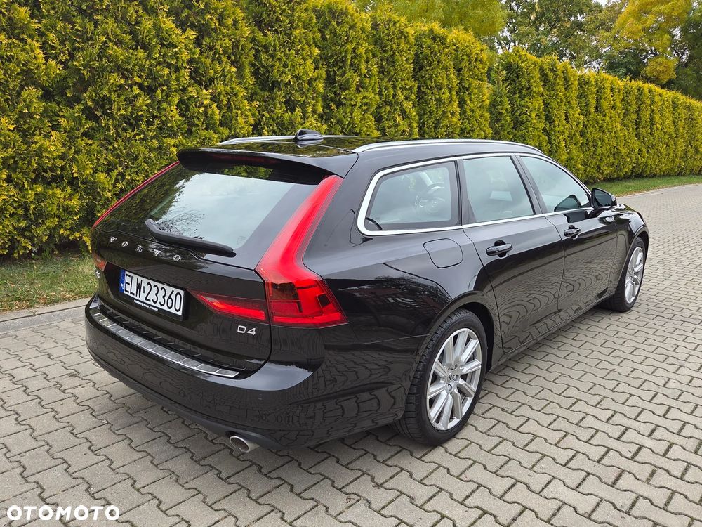 Volvo V90 - 4