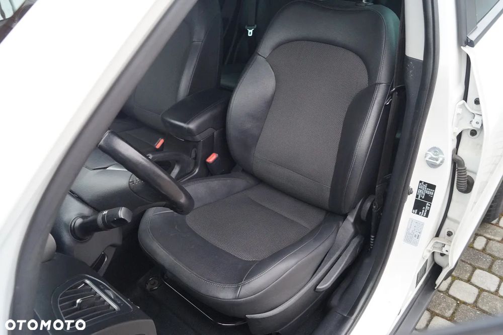 Hyundai ix35 1.6 2WD blue Comfort - 20