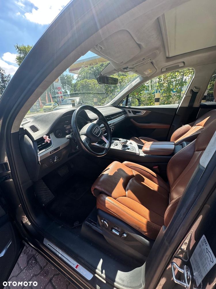 Audi Q7 - 4