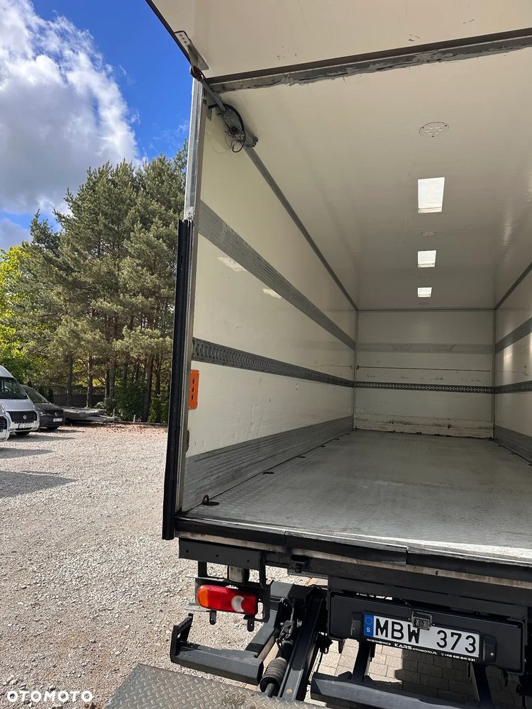 Volvo FL240 - 17