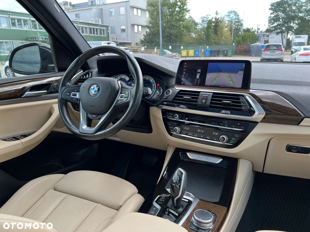 BMW X3 xDrive30i Advantage sport - 11