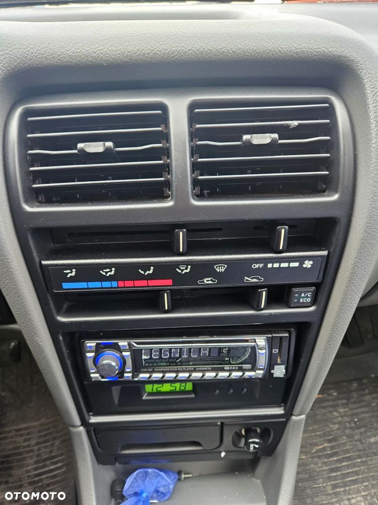 Suzuki Swift 1.0 GLX - 10