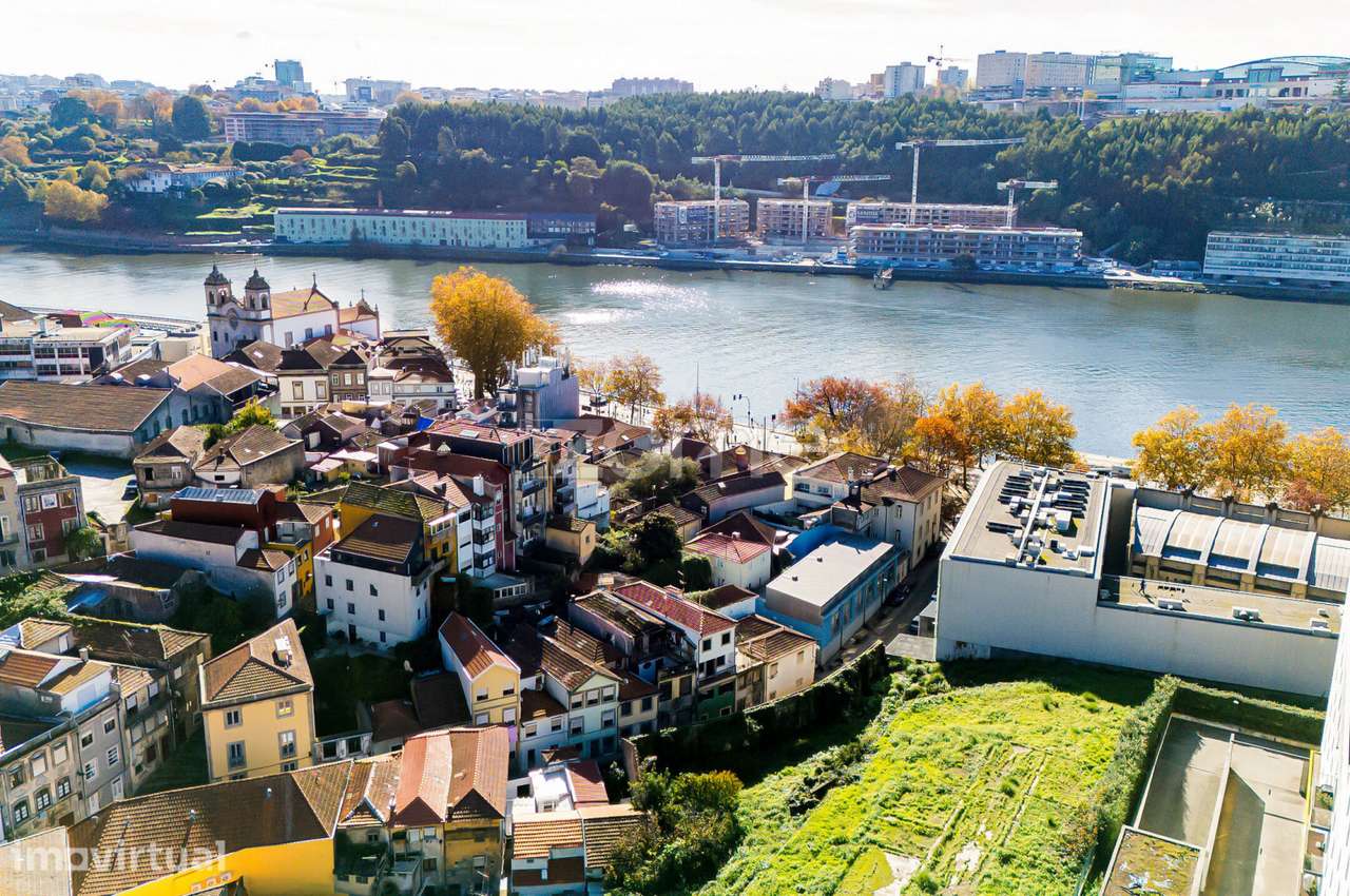 Moradia tradicional em Massarelos, a 2 minutos do rio Douro - Grande imagem: 4/22