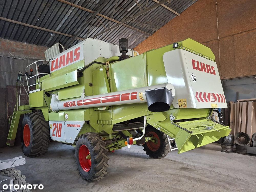 Claas MEGA 218 - 3