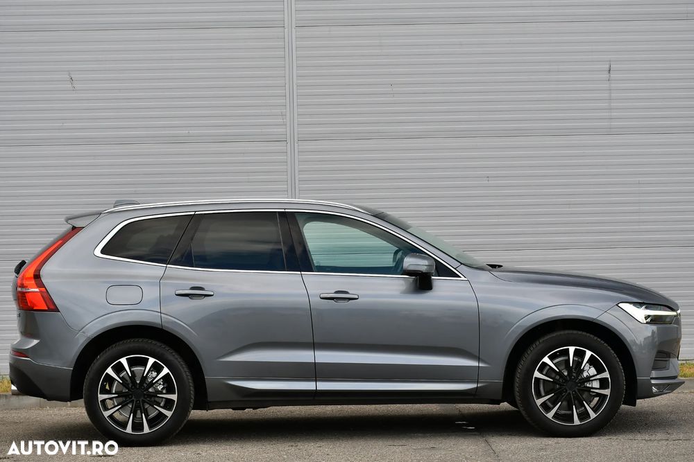 Volvo XC 60 B4 D AWD Geartronic Momentum Pro - 13