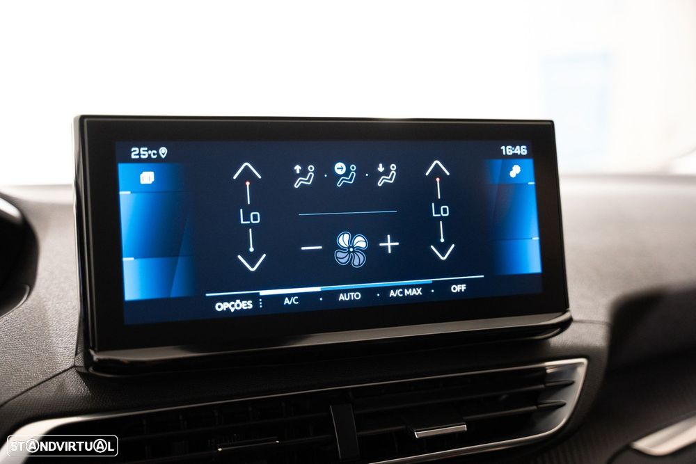 Peugeot 5008 1.2 PureTech Allure EAT8 - 22