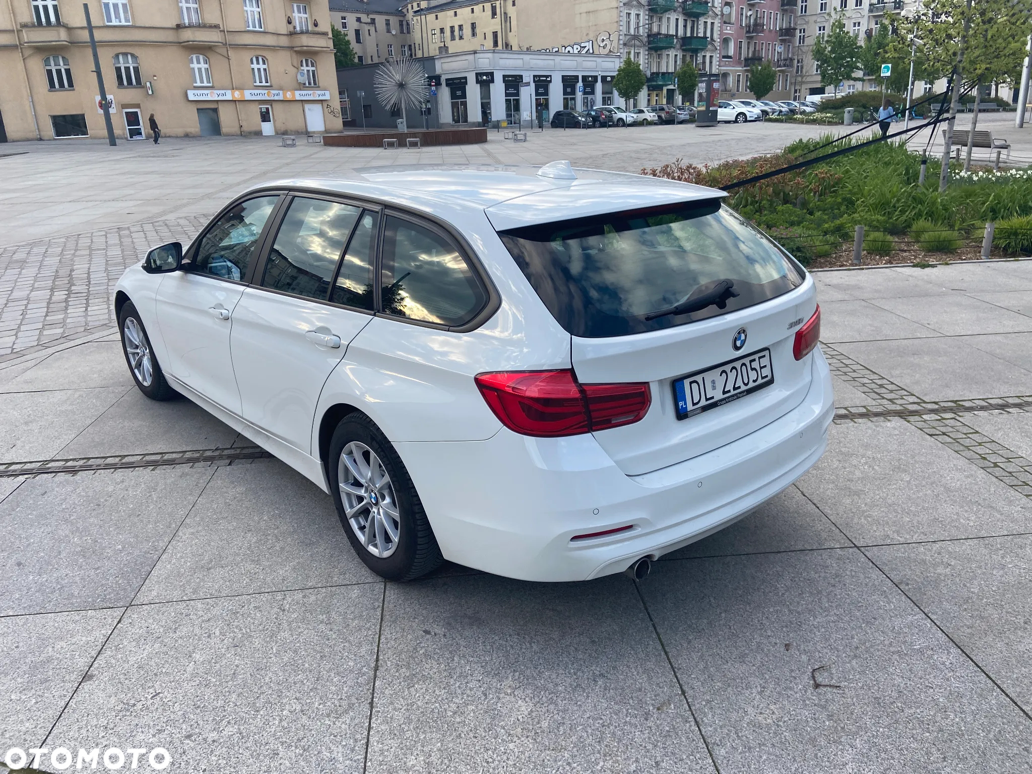 BMW Seria 3 318i - 3