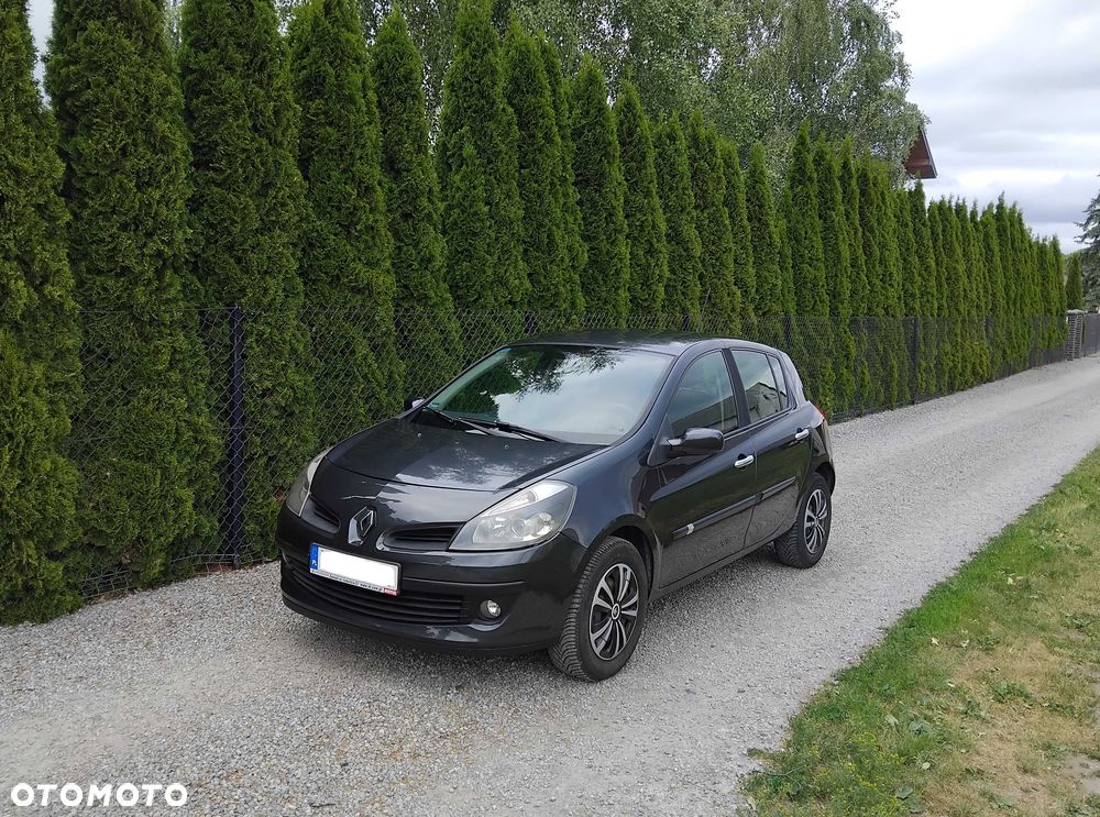 Renault Clio - 2