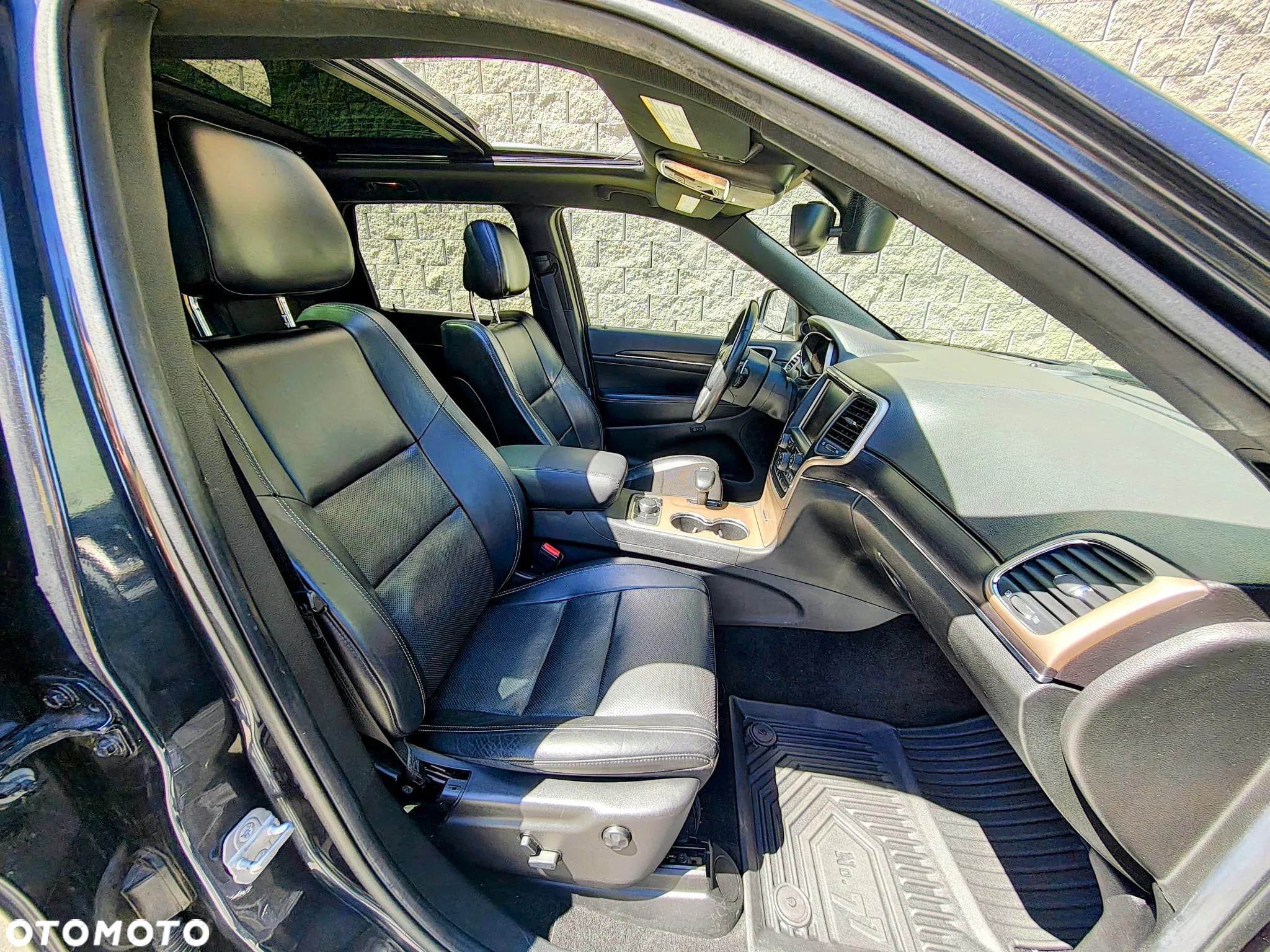 Jeep Grand Cherokee - 11