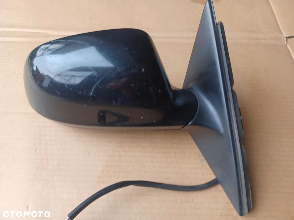 LUSTERKO PRAWE AUDI A4 B8 S-S-LINE LŻ9Y 6pin - 1