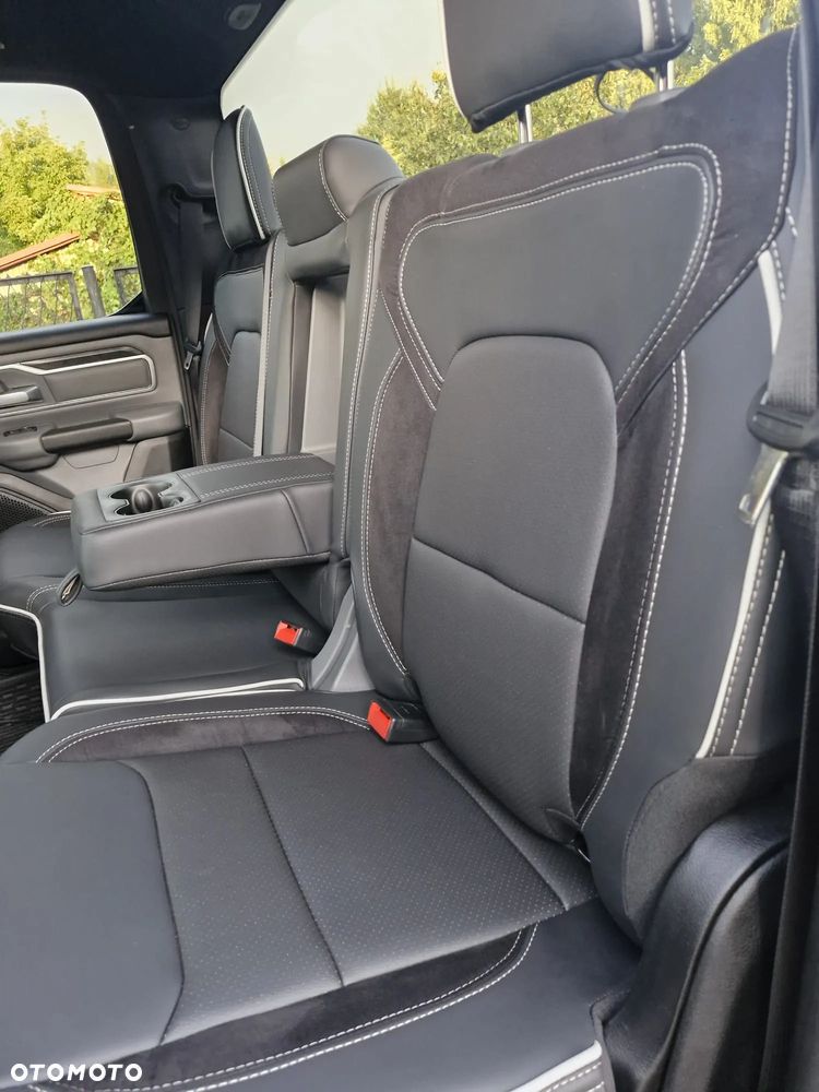 RAM 1500 ver-5-7-quad-cab-laramie - 7