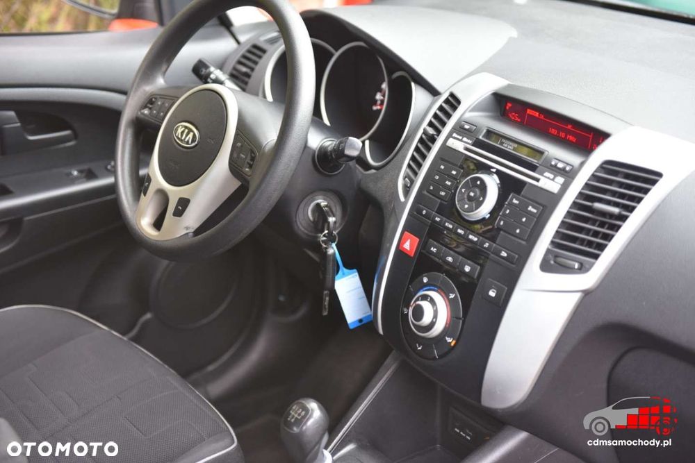 Kia Venga - 24