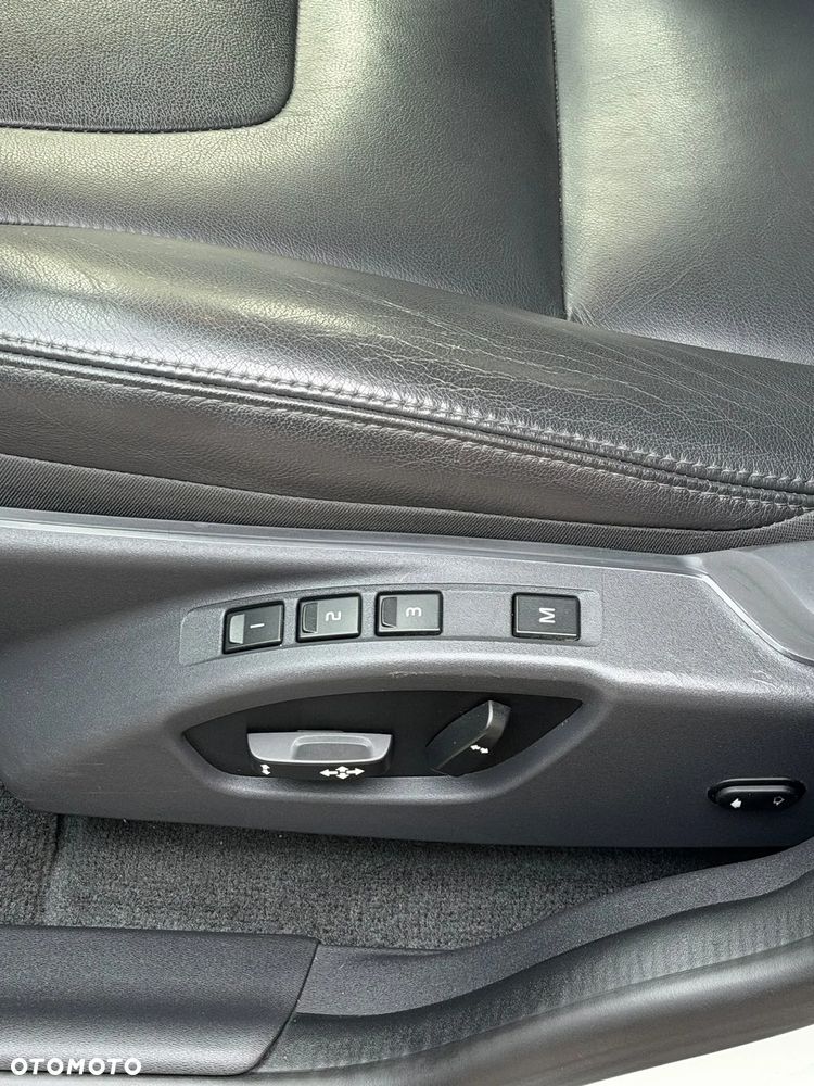 Volvo XC 60 - 18